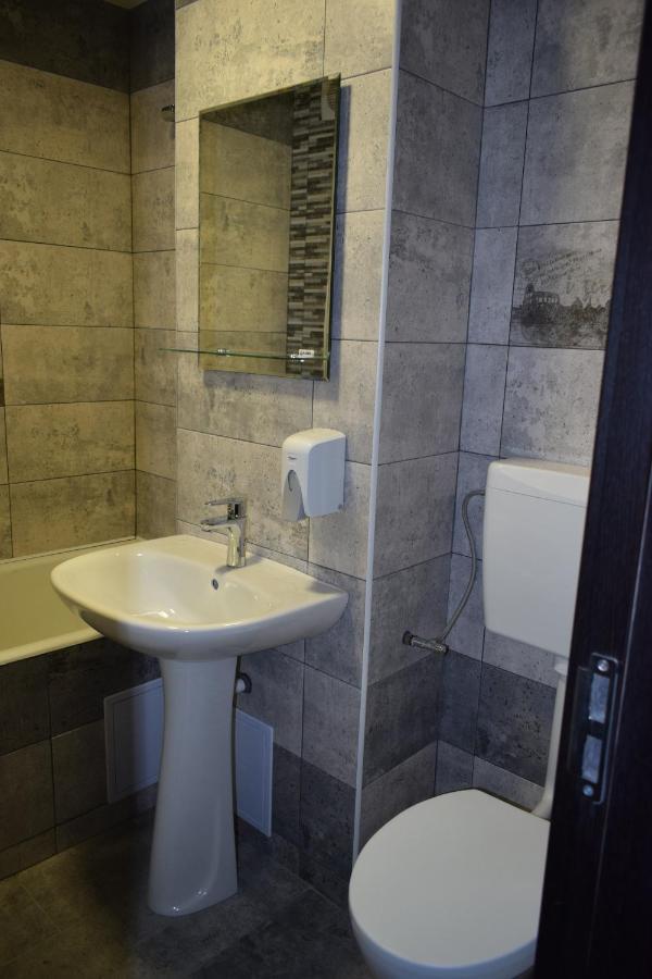 Apartament Palatul De Justitie Rhbm Μπάια Μάρε Εξωτερικό φωτογραφία