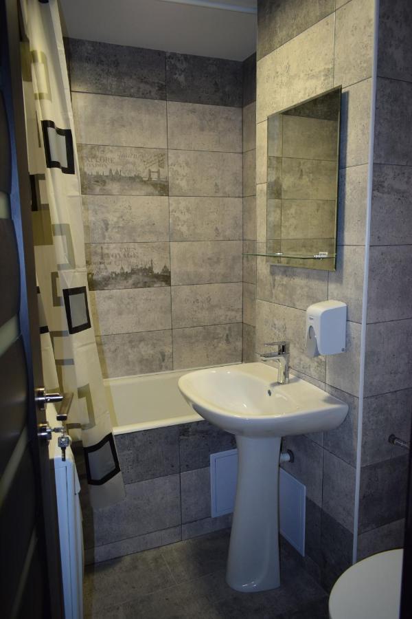 Apartament Palatul De Justitie Rhbm Μπάια Μάρε Εξωτερικό φωτογραφία